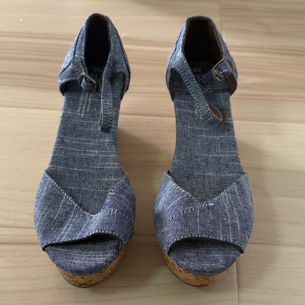 Stylish Gray/Blue Women's Wedge Sandals.  Brand new